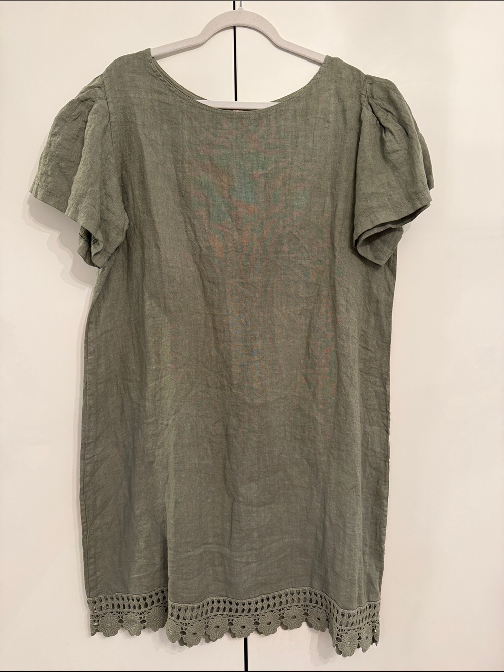 Saiph Lab Relaxed Linen Tunic with Scalloped Hem in Olive Green